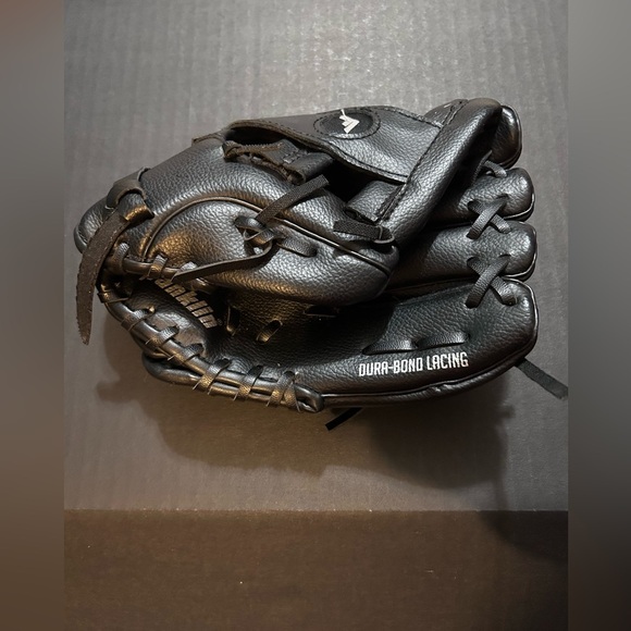 Franklin Sports 8.5" Performance Tee Ball Fielding Glove Right Hand Throw- Black - Picture 4 of 4